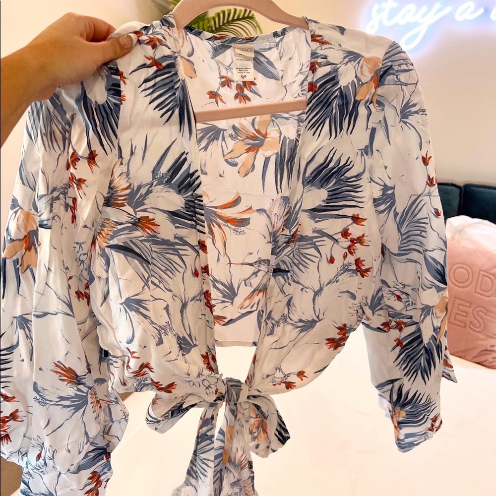 L Space top, stunning on